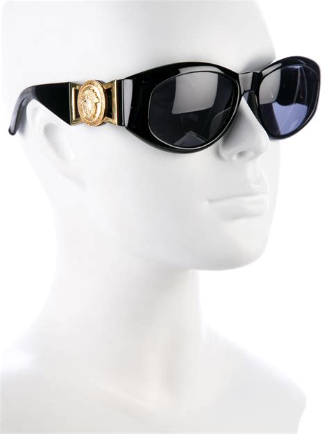 versace sonnenbrille notorious big|Notorious BIG's iconic Versace sunglasses are back.